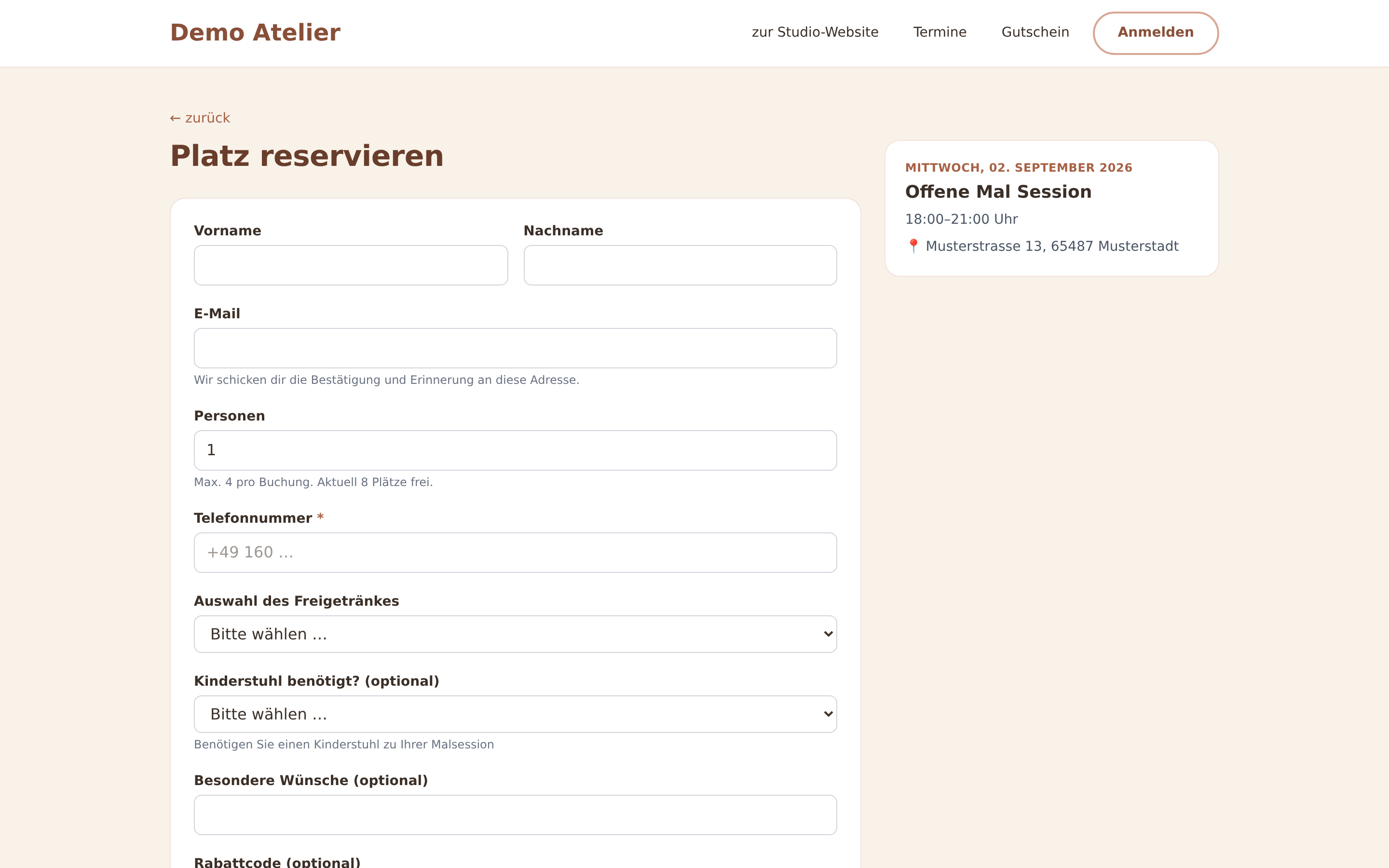 Öffentliches Buchungsformular mit den freigeschalteten Zusatzfragen